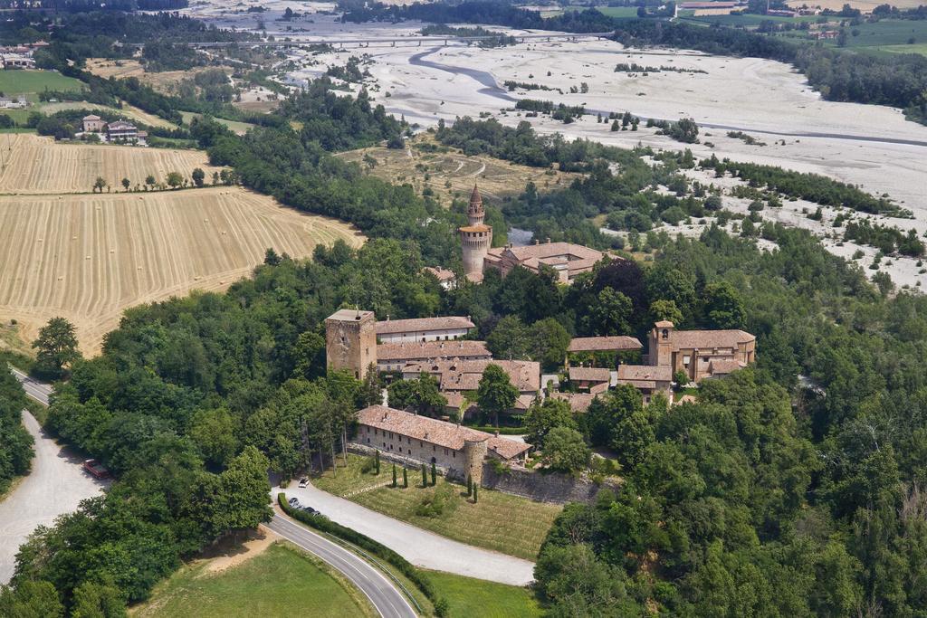 Hotel Torre Di San Martino Gazzola Di Rivalta Екстериор снимка