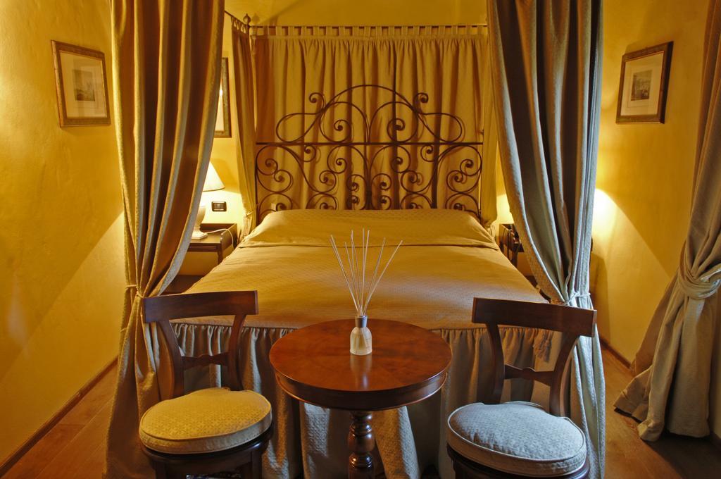 Hotel Torre Di San Martino Gazzola Di Rivalta Екстериор снимка
